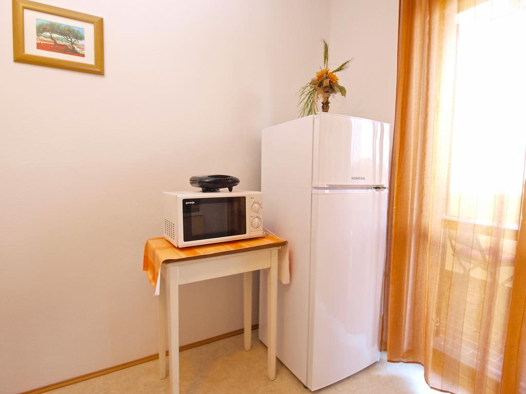 Family Friendly Apartment 946 Пула Экстерьер фото